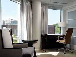 The Inn at Penn, A Hilton Hotel