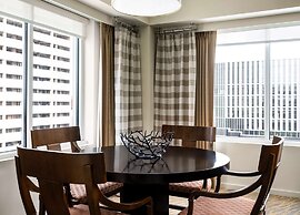 The Inn at Penn, A Hilton Hotel