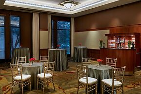 The Inn at Penn, A Hilton Hotel