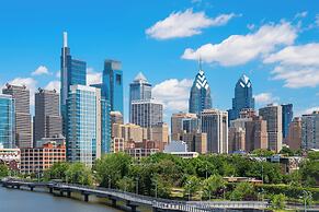 The Inn at Penn, A Hilton Hotel