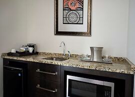 The Inn at Penn, A Hilton Hotel