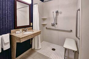 Fairfield Inn & Suites by Marriott Detroit Livonia