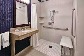 Fairfield Inn & Suites by Marriott Detroit Livonia