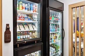 Holiday Inn Express Cleveland Airport - Brookpark by IHG