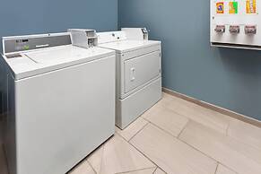 Holiday Inn Express Cleveland Airport - Brookpark by IHG