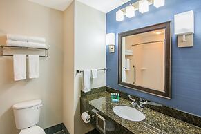 Holiday Inn Express Cleveland Airport - Brookpark by IHG