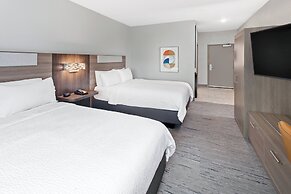 Holiday Inn Express Cleveland Airport - Brookpark by IHG