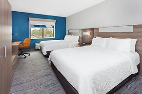 Holiday Inn Express Cleveland Airport - Brookpark by IHG