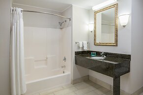 Holiday Inn Express Cleveland Airport - Brookpark by IHG