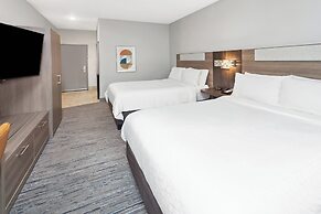 Holiday Inn Express Cleveland Airport - Brookpark by IHG