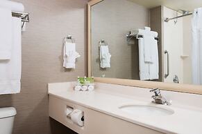 Holiday Inn Express & Suites Burlington by IHG