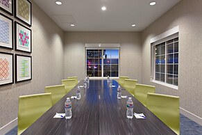 Holiday Inn Express Hotel & Suites Oakland-Airport by IHG