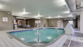 Holiday Inn Express Hotel & Suites St. Cloud, an IHG Hotel