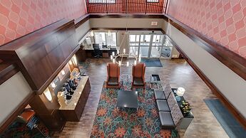 Holiday Inn Express Hotel & Suites St. Cloud by IHG