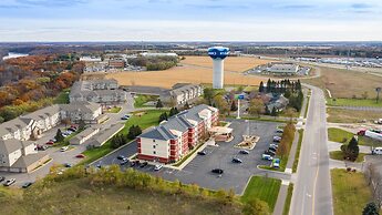 Holiday Inn Express Hotel & Suites St. Cloud by IHG