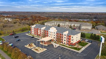 Holiday Inn Express Hotel & Suites St. Cloud by IHG