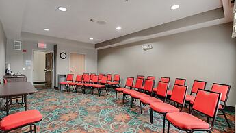 Holiday Inn Express Hotel & Suites St. Cloud by IHG