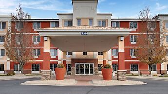 Holiday Inn Express Hotel & Suites St. Cloud by IHG
