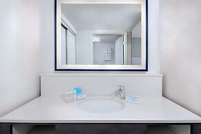 Hampton Inn & Suites Kansas City-Country Club Plaza
