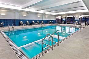 Hampton Inn & Suites Kansas City-Country Club Plaza