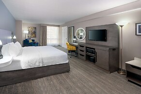 Hampton Inn & Suites Kansas City-Country Club Plaza