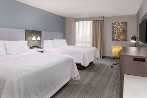 Hampton Inn & Suites Kansas City-Country Club Plaza