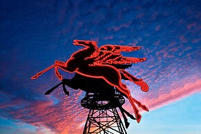 Magnolia Hotel Dallas Downtown