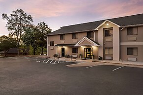 Baymont by Wyndham Hearne