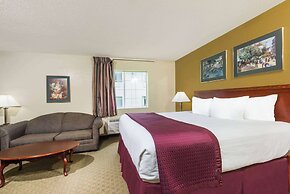 Days Inn by Wyndham Norton