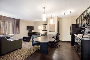 Sonesta Simply Suites Cleveland North Olmsted Airport