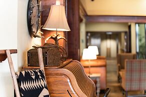 Oxford Suites Pendleton