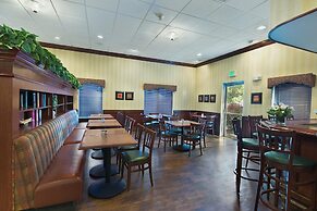 Oxford Suites Pendleton