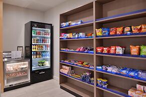 Holiday Inn Express & Suites North Kansas City by IHG