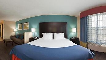 Holiday Inn Express & Suites North Kansas City by IHG