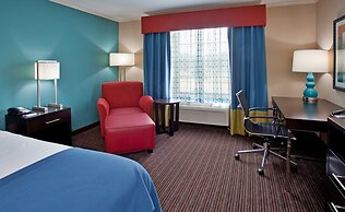 Holiday Inn Express & Suites North Kansas City by IHG