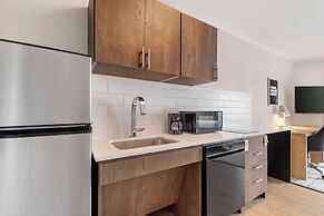 Sonesta Simply Suites Baltimore BWI Airport