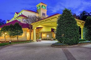La Quinta Inn & Suites by Wyndham Raleigh/Durham Southpoint