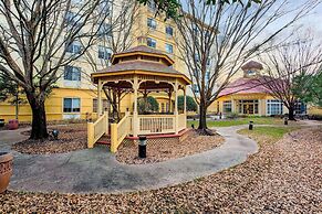 La Quinta Inn & Suites by Wyndham Raleigh/Durham Southpoint