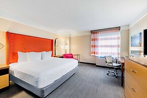 La Quinta Inn & Suites by Wyndham New Orleans Downtown