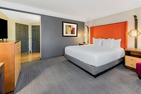 La Quinta Inn & Suites by Wyndham New Orleans Downtown