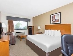 Days Inn By Wyndham Phenix City Near Fort Moore