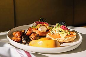 Sonder by Marriott Bonvoy Rideau Apartments Downtown