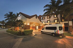 HYATT house Miami Airport