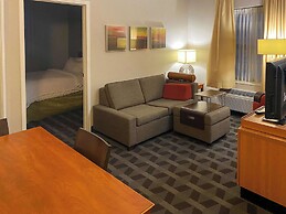 MainStay Suites Middleburg Heights Cleveland Airport