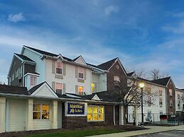 MainStay Suites Middleburg Heights Cleveland Airport