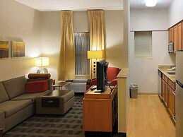 MainStay Suites Middleburg Heights Cleveland Airport