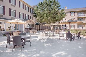 Hawthorn Extended Stay by Wyndham Conyers