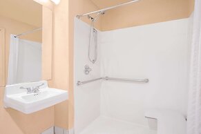 Hawthorn Extended Stay by Wyndham Conyers