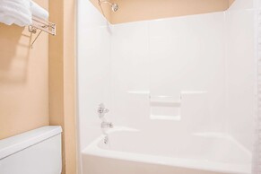 Hawthorn Extended Stay by Wyndham Conyers