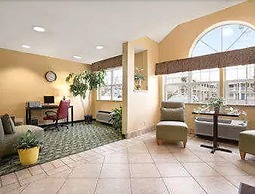 Days Inn & Suites by Wyndham Lafayette IN